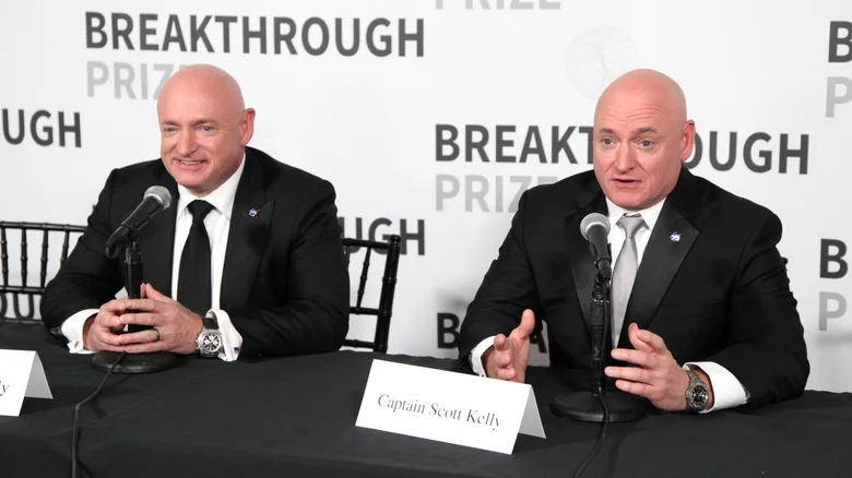 Phi hành gia Scott Kelly và Mark Kelly trong nghiên cứu Scott Kelly và Mark Kelly