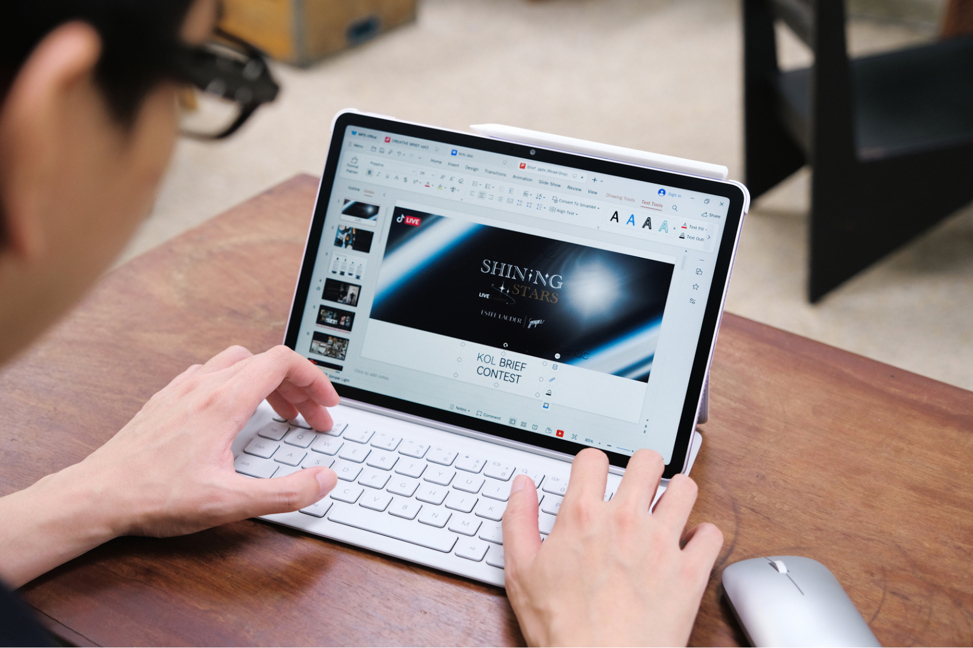 Dựng slide thuyết trình trên bộ WPS Office tích hợp công cụ PPT AI