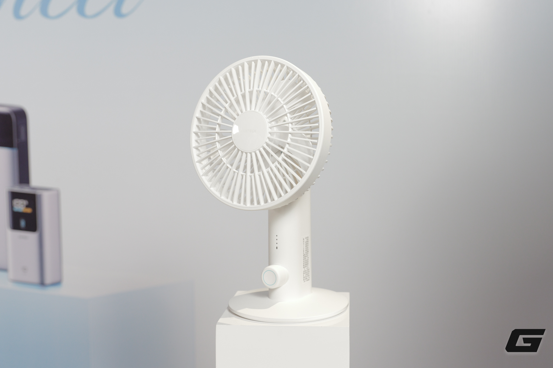 CUKTECH đối đầu với các đối thủ lớn CUKTECH chào sân Việt Nam: Toan tính giành 'miếng bánh' phụ kiện sạc đang ngày càng chật chội - Ảnh 13.