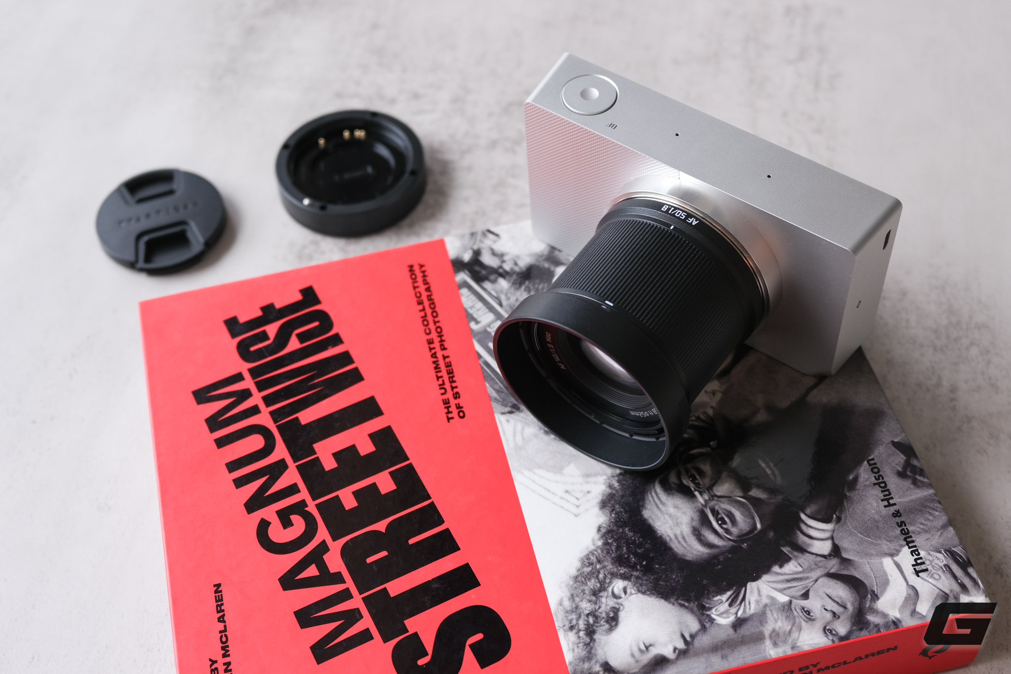 Ống kính TTArtisan AF 50mm F1.8 Neo gắn trên thân máy Sigma BF