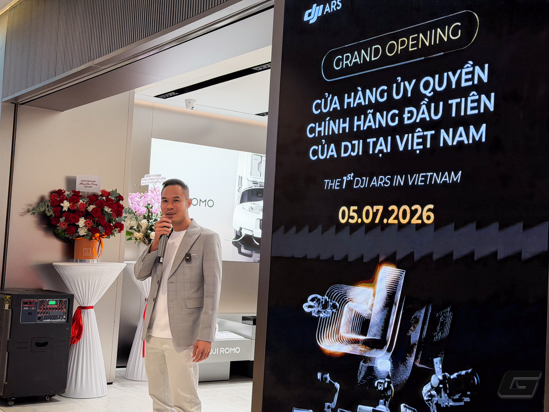 Biển hiệu cửa hàng DJI DJI Authorized Retail Store