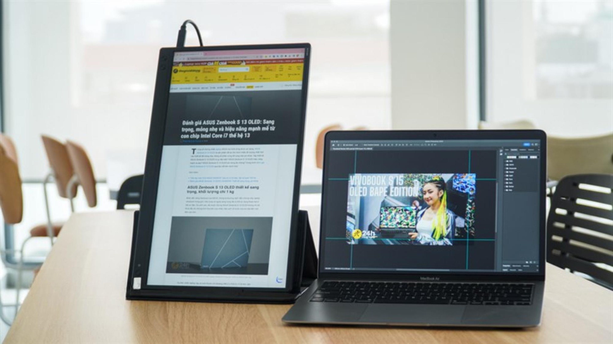 Thiết bị hiển thị phụ giúp người dùng laptop có thêm không gian xử lý tài liệu, họp và theo dõi công việc. Không gian làm việc mở rộng với màn hình phụ