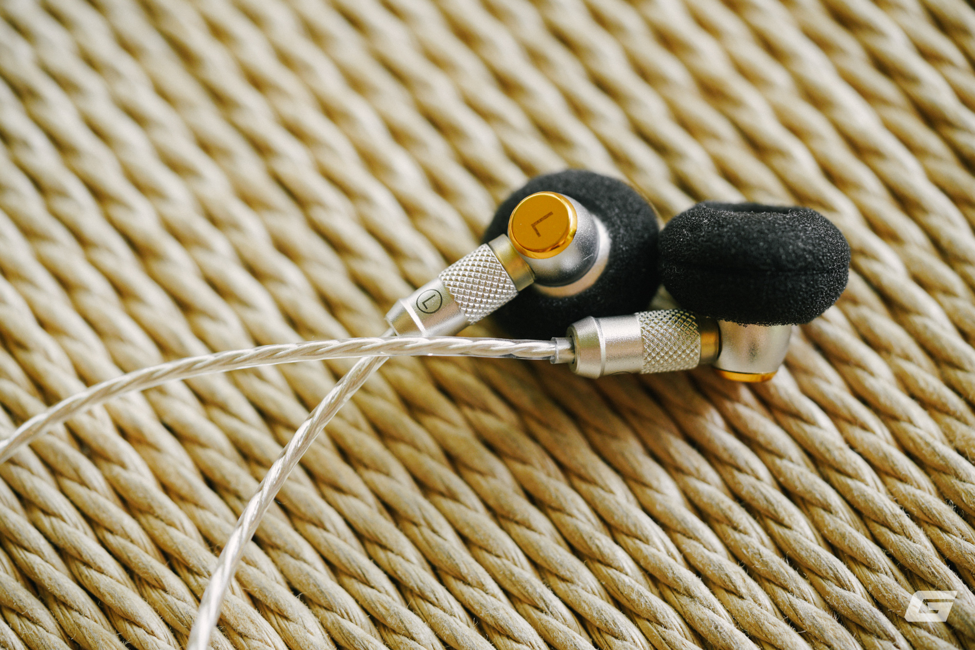 Tai nghe Earbuds liệu còn chỗ đứng trong thị trường âm thanh hiện đại? - Ảnh 1. Tai nghe Earbuds liệu còn chỗ đứng trong thị trường âm thanh hiện đại? - Ảnh 1.