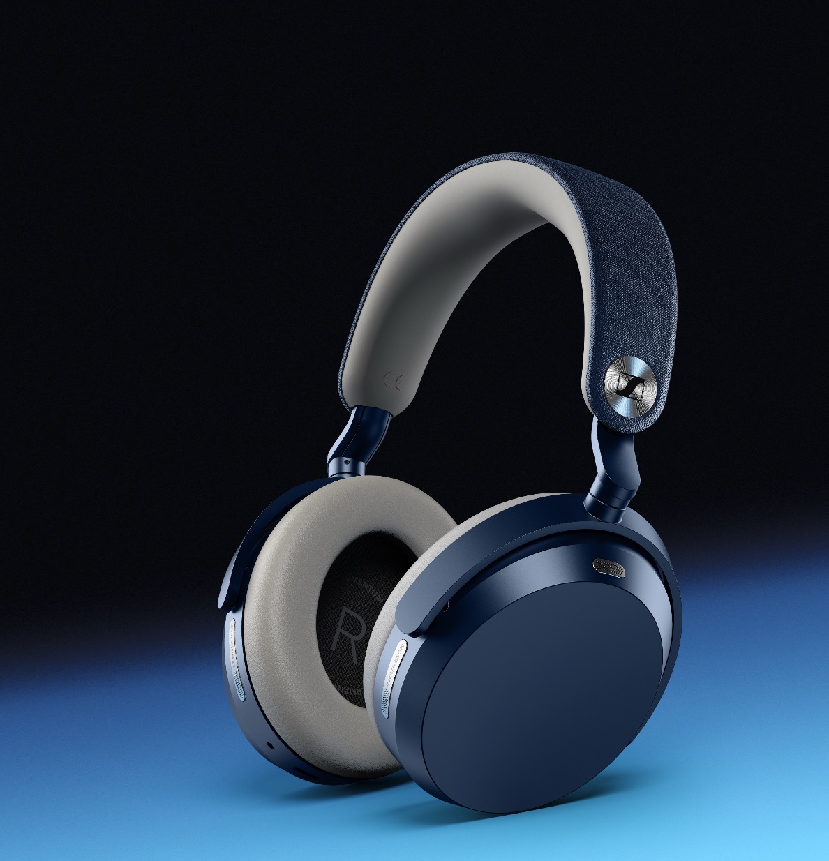 Pin dung lượng cao trên Sennheiser MOMENTUM 5 Wireless