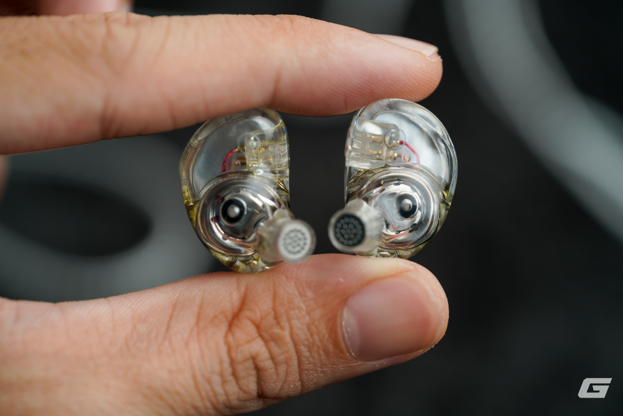 Độ mỏng của PULA Arc khi đeo