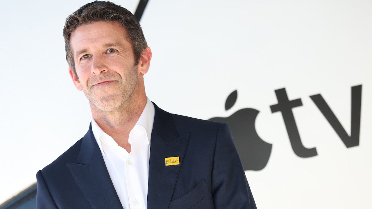 Tim Cook và John Ternus Tim Cook và John Ternus